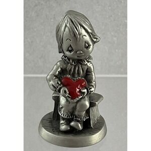 Hallmark Little Gallery 1982 Betsey Clark "Sew In Love" Pewter Vtg Figurine‎